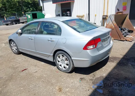 2010 Honda Civic Lx z USA, uszkodzony, nr VIN 2HGFA1F55AH300633